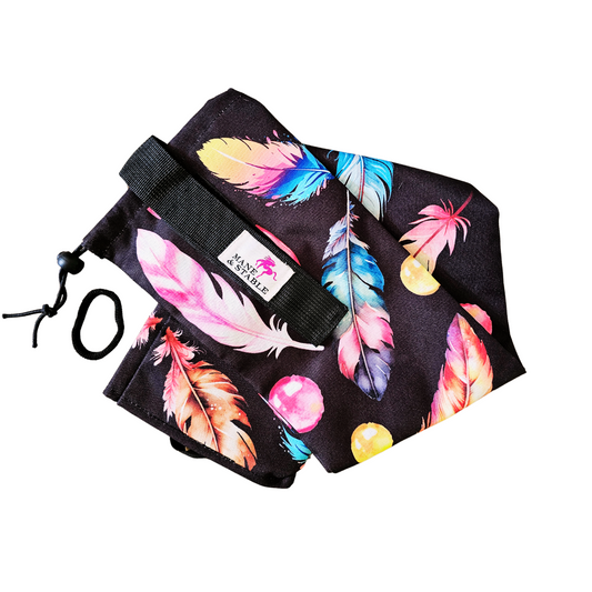 Waterproof Lined Horse Tail Bag (Feathers)