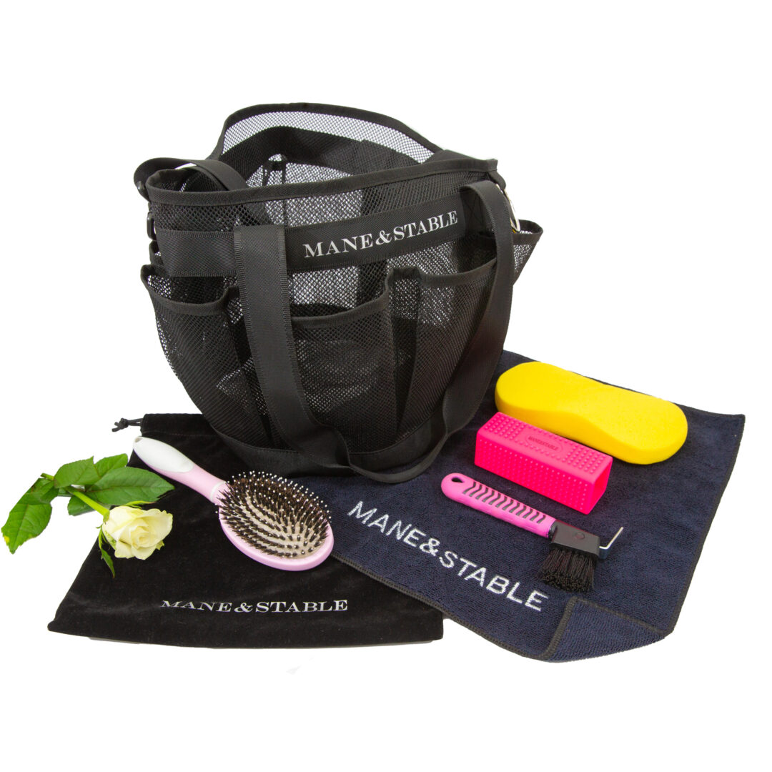 mane and stable wash and groom essentials kit